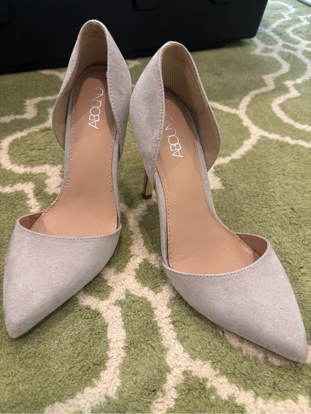 Abound Women's Light light Grey Suede D'Orsay Pointed Toe Heels